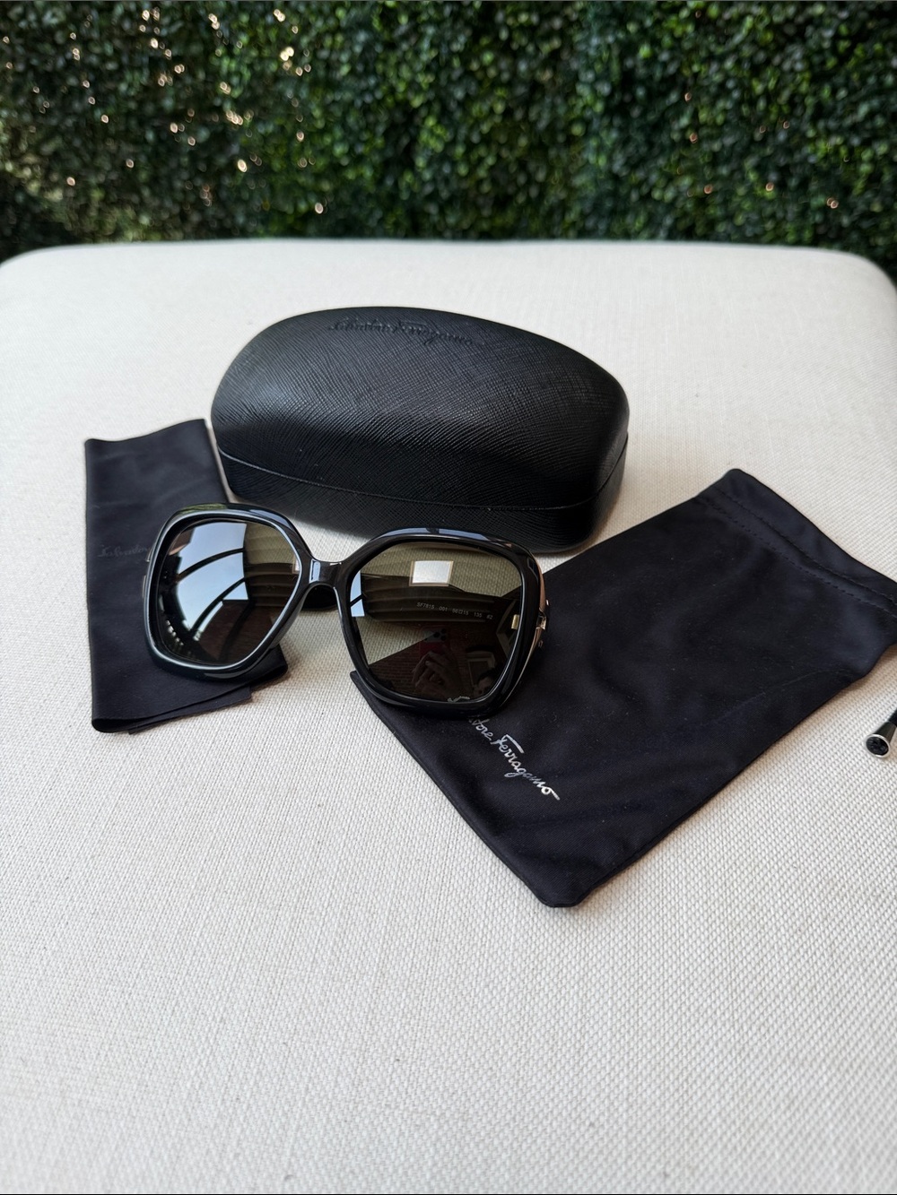 GUC Ferragamo Women’s Black Oversized Fashion Sunglasses with Case & Accessories